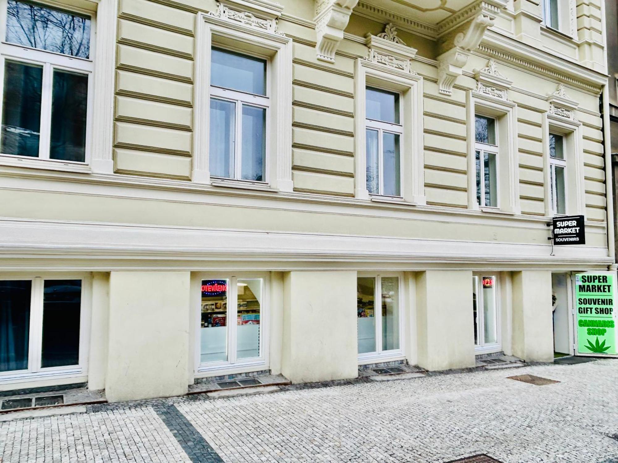 New Design & Style Apartments 50M From Wenceslas Square Prag Eksteriør billede