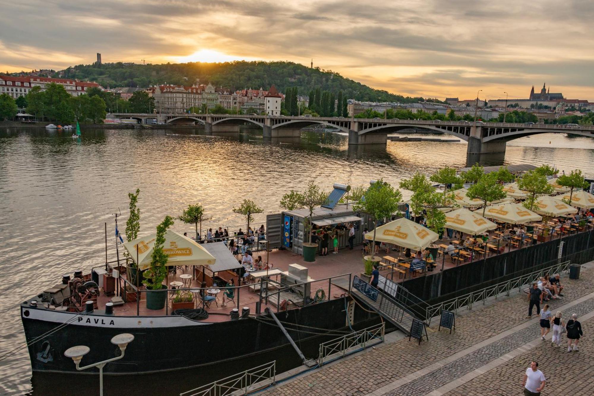 New Design & Style Apartments 50M From Wenceslas Square Prag Eksteriør billede