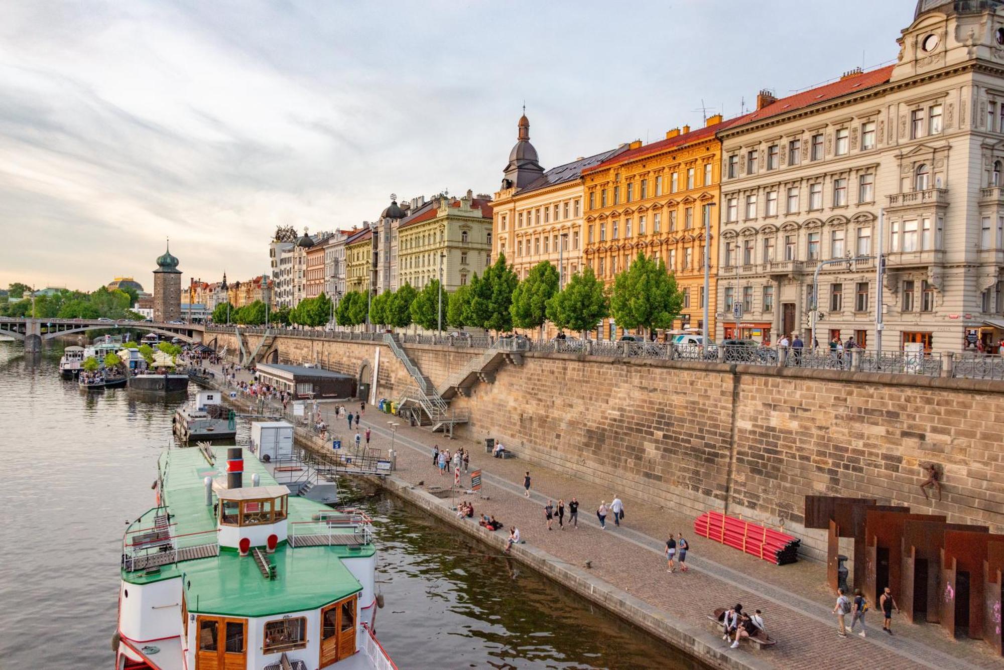 New Design & Style Apartments 50M From Wenceslas Square Prag Eksteriør billede