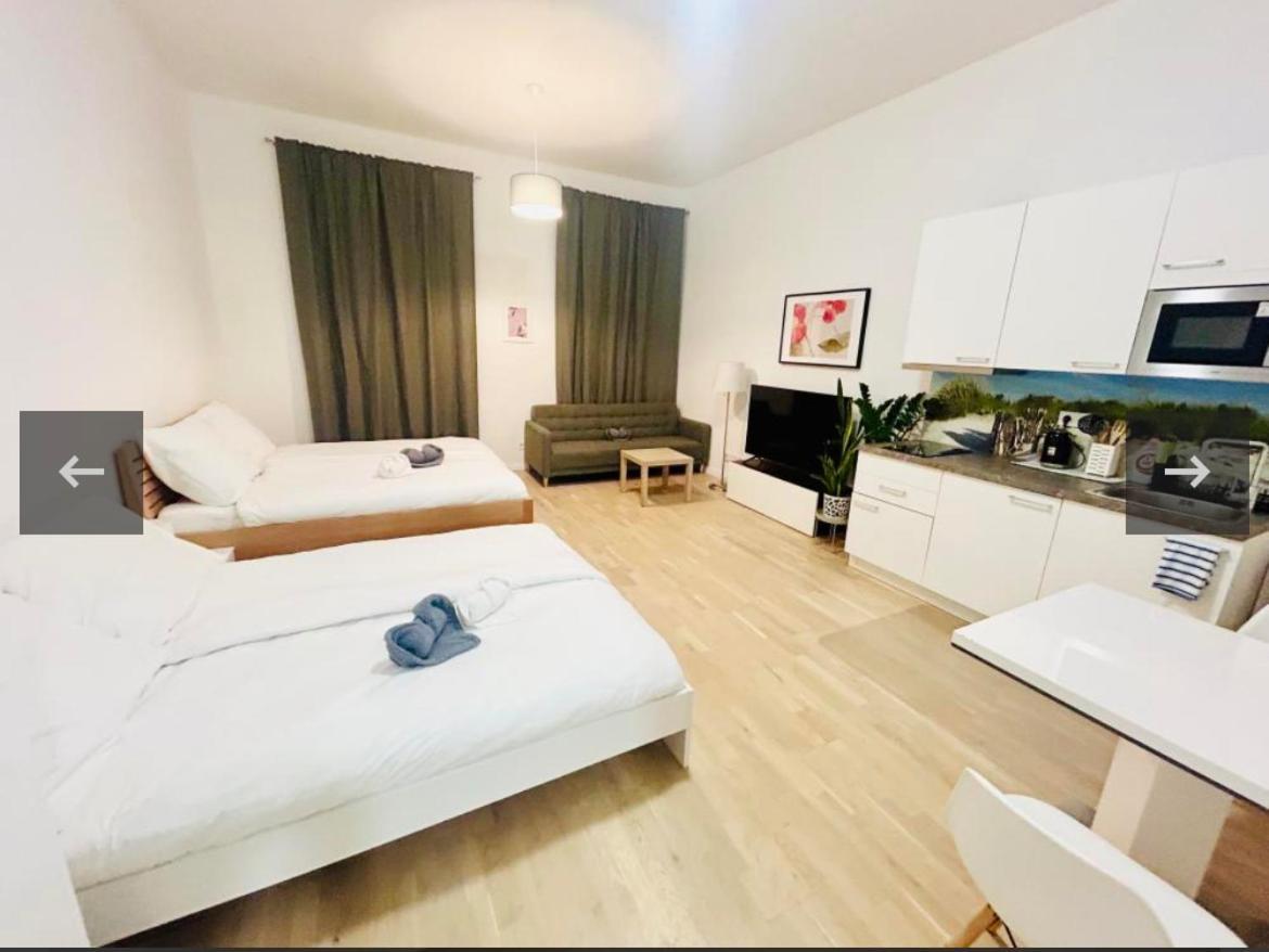 New Design & Style Apartments 50M From Wenceslas Square Prag Eksteriør billede