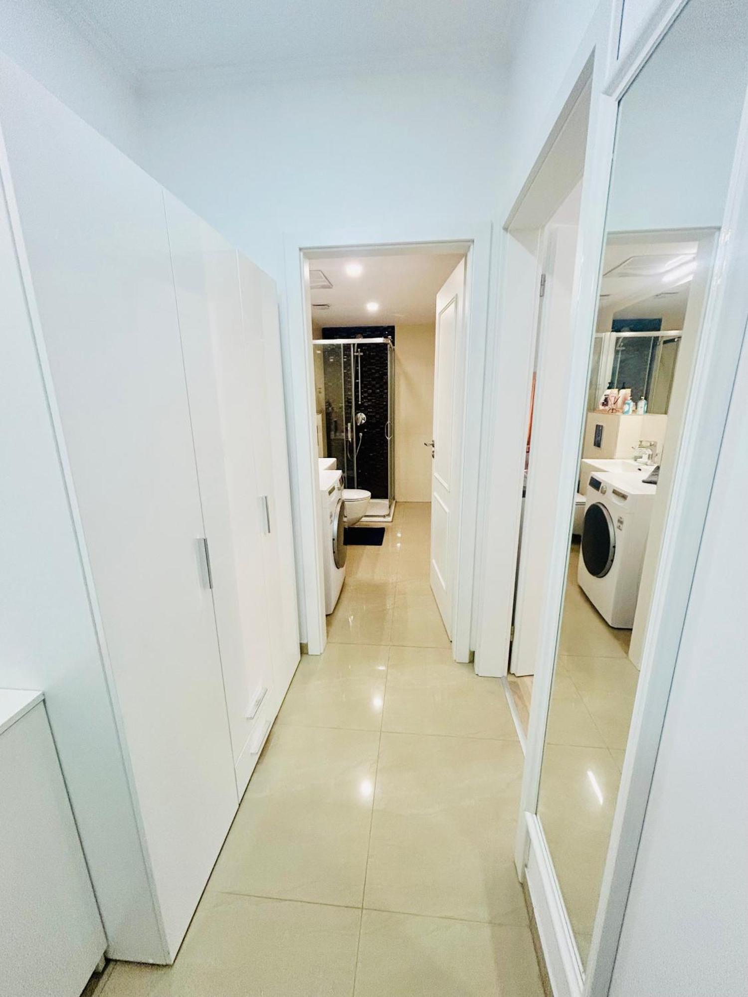 New Design & Style Apartments 50M From Wenceslas Square Prag Eksteriør billede